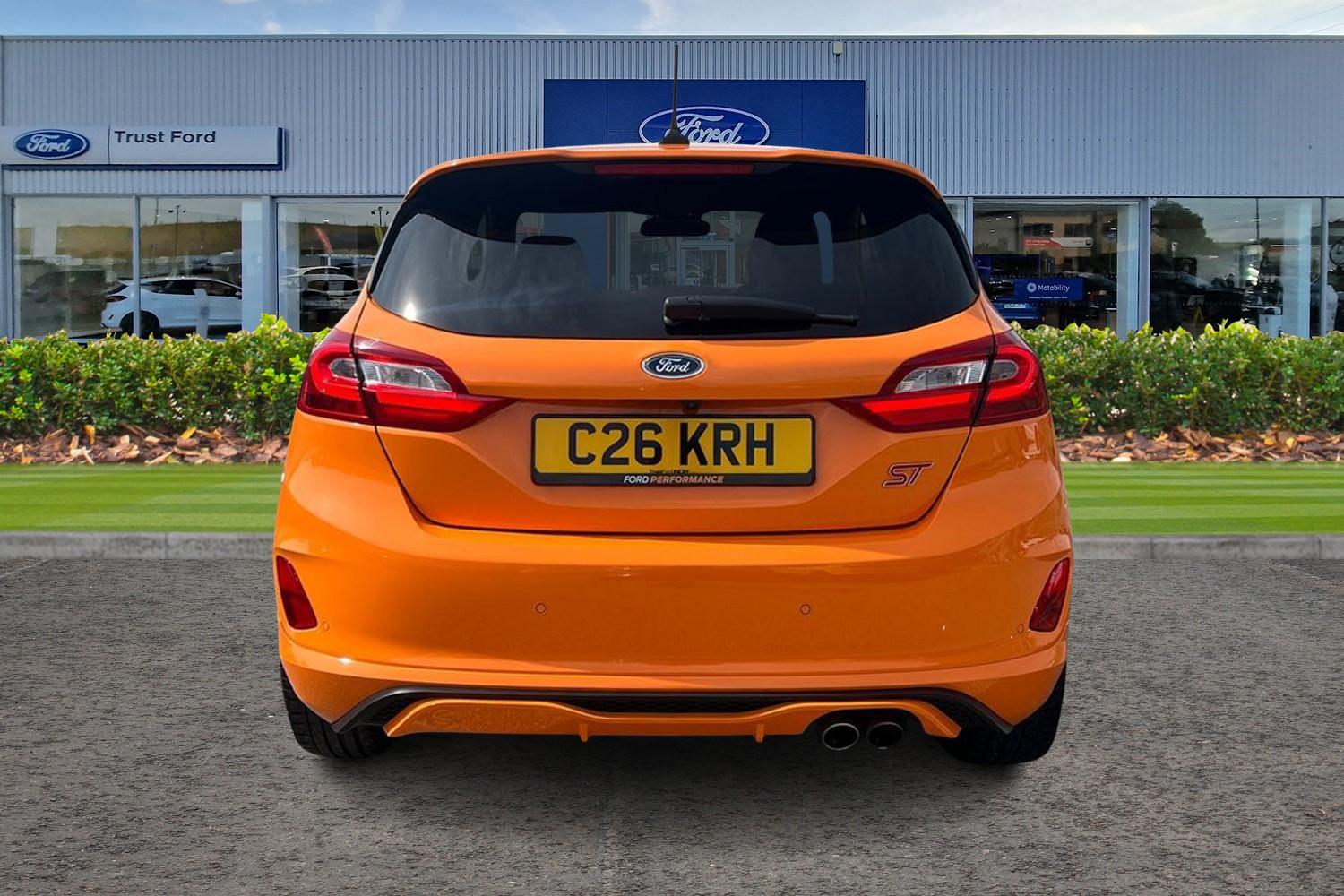 Ford FIESTA Photo 6