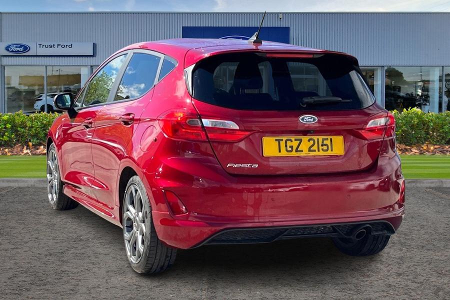 Ford FIESTA Photo autoimg-5e9a2e59ead7fe9838d840e4b970bcf8fbeeac13.jpg