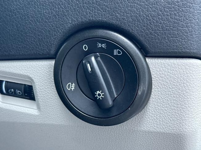 VOLKSWAGEN Transporter Photo 53