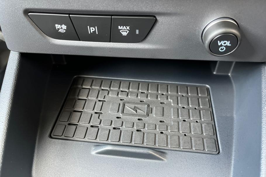 Used Ford E-Transit Courier LG25ALD 30