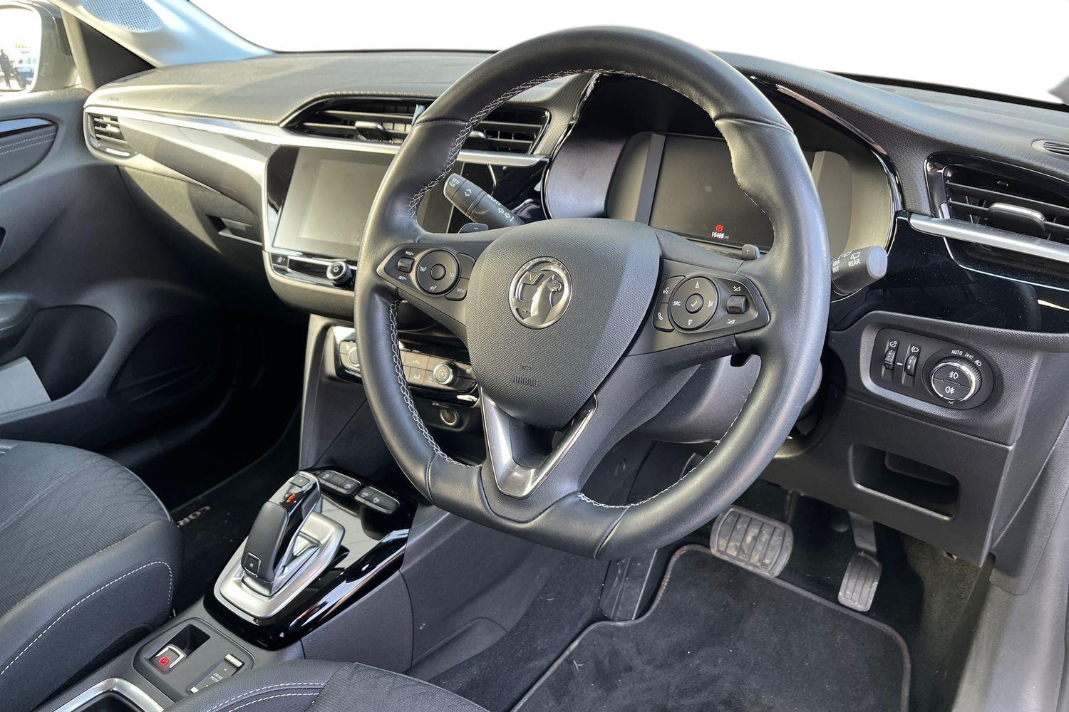 Vauxhall CORSA Photo 8