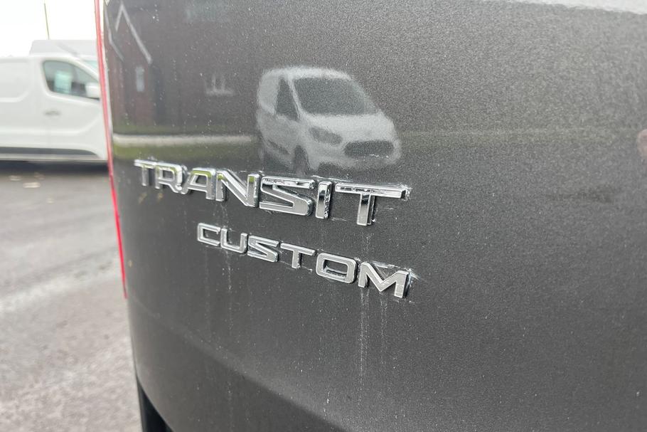 Used FORD TRANSIT CUSTOM YL23CZA 19