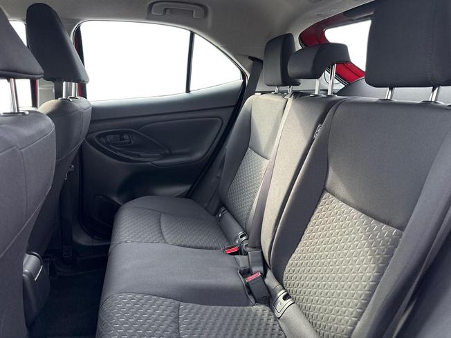 TOYOTA Yaris Cross Photo 9