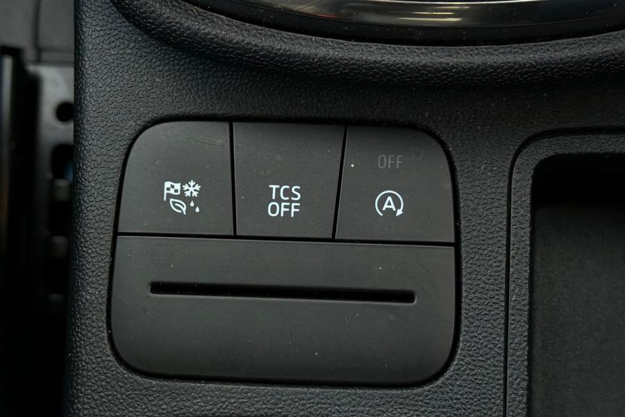 Ford FIESTA Photo autoimg-5eaf8725e5ef27c2ed8ef4909a662e024339c5a3.jpg