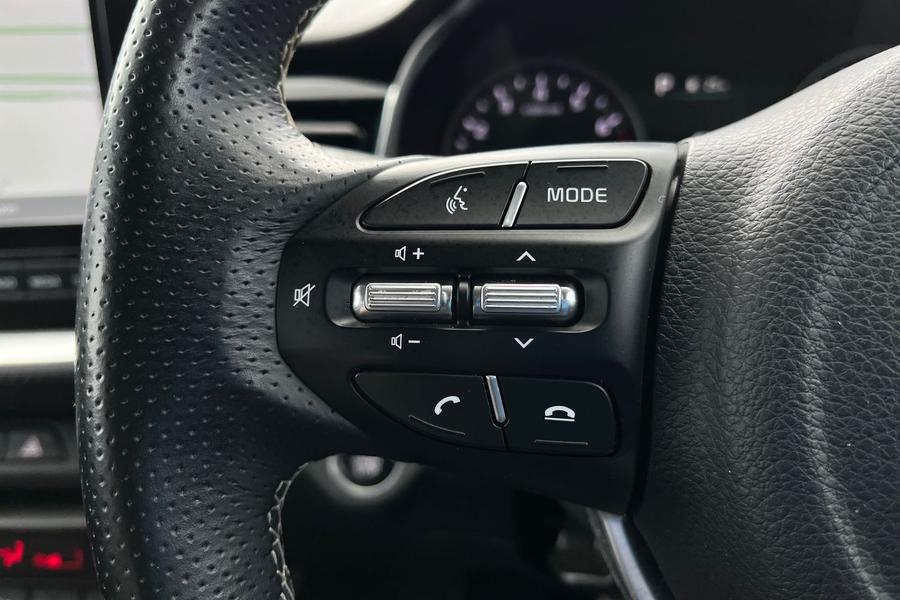 Kia STONIC Photo autoimg-5eb32ca0939cf57a14735557b4c311bcacd0dfa2.jpg