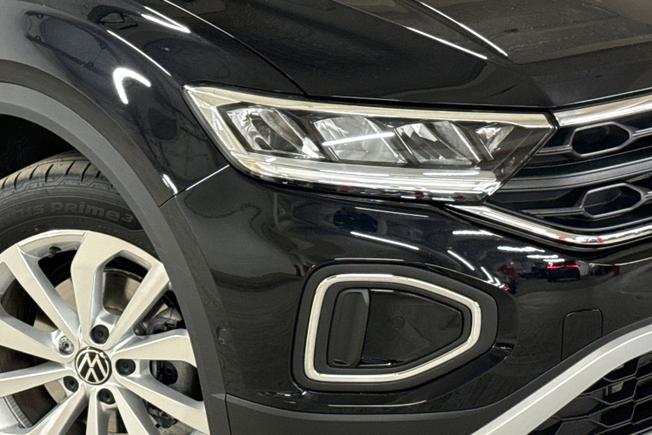 Volkswagen T-Roc Photo 19