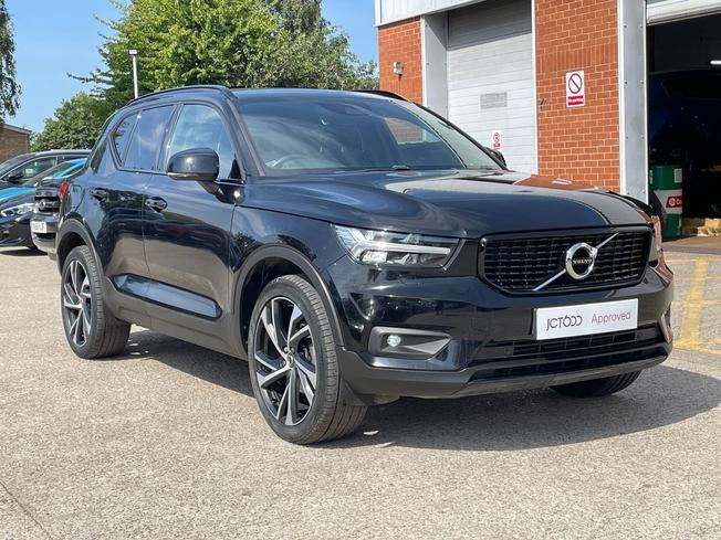 VOLVO Xc40 Photo 23