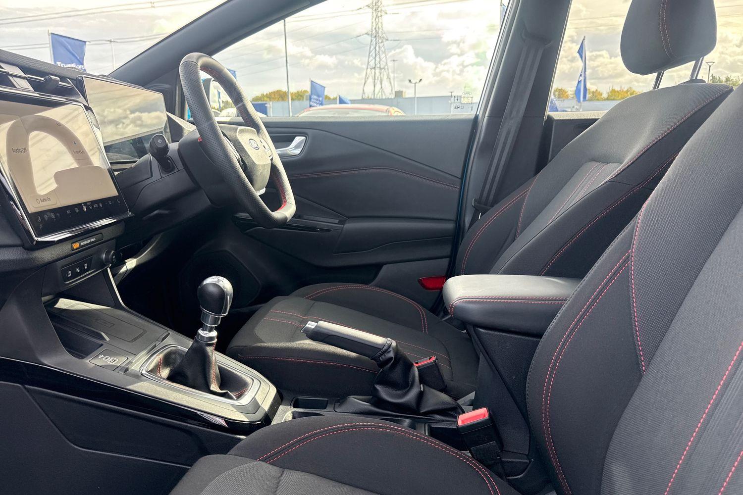 Ford PUMA Photo 18