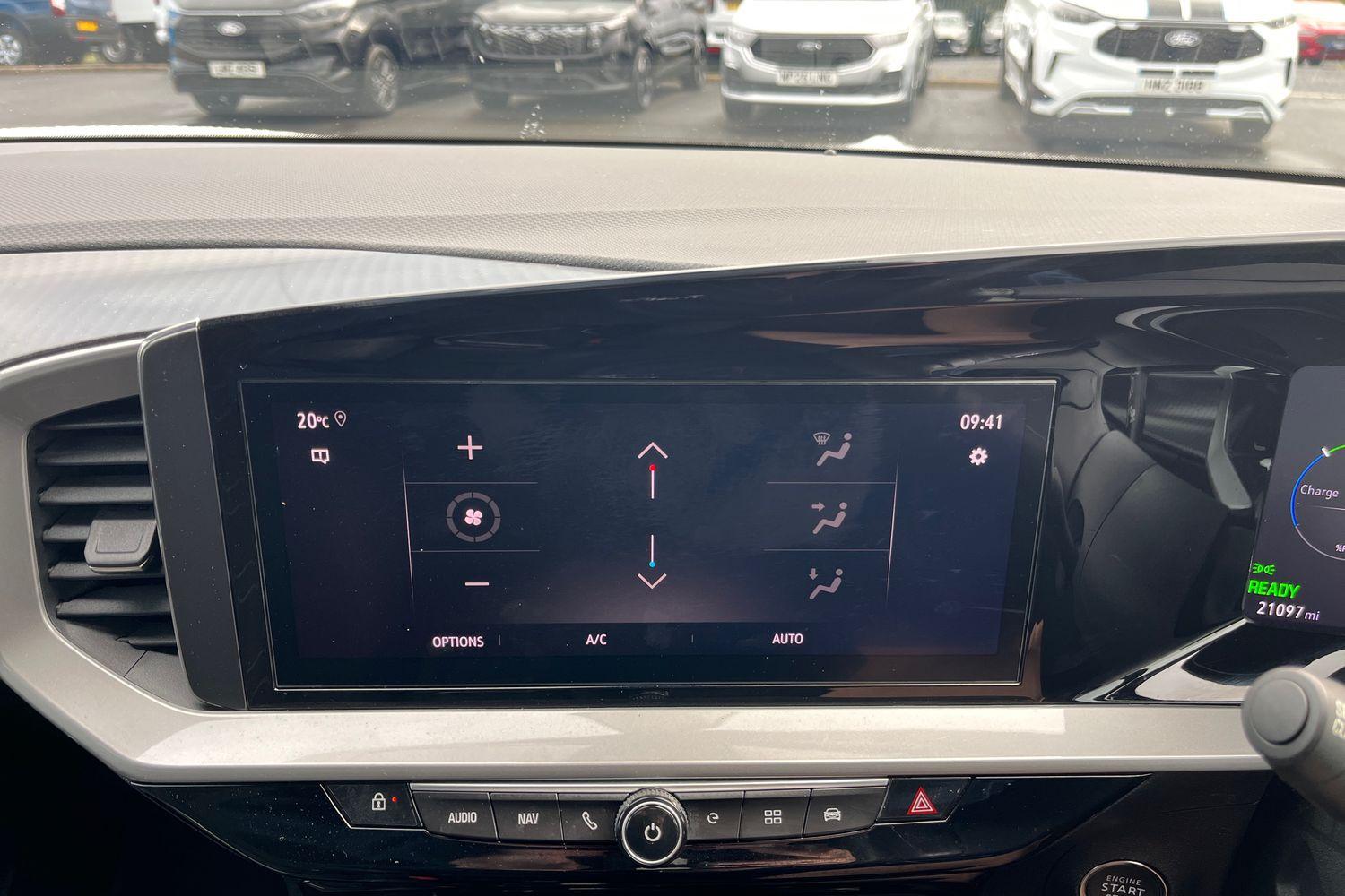 Vauxhall MOKKA Photo 30