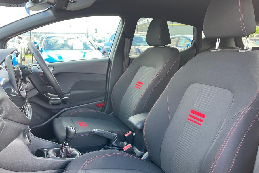 Ford Fiesta Photo autoimg-5ebeb3487abdbb2aad2f16eb74816ba090d0adcf.jpg