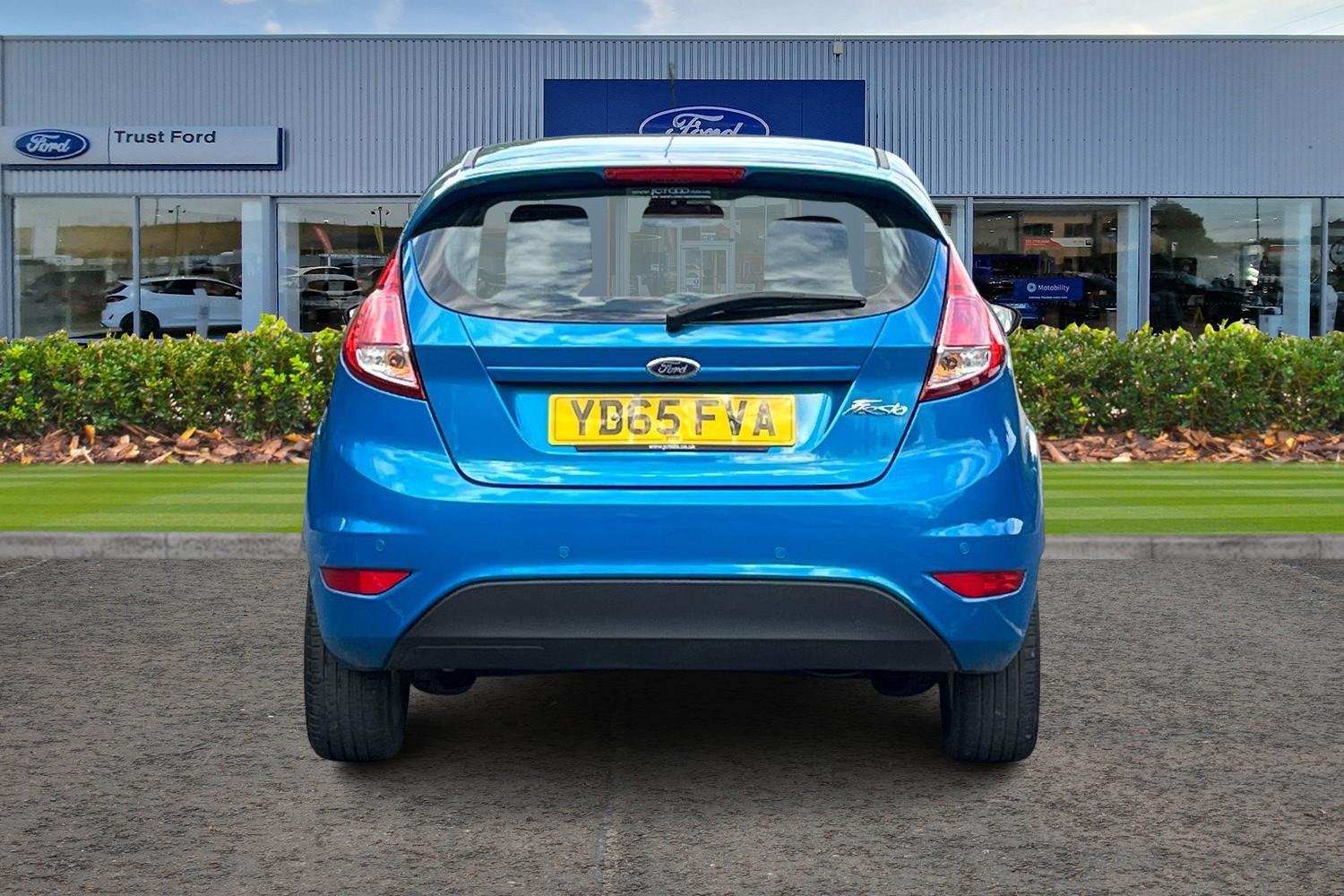 Ford FIESTA Photo 6