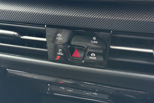 VOLKSWAGEN Golf Photo 29