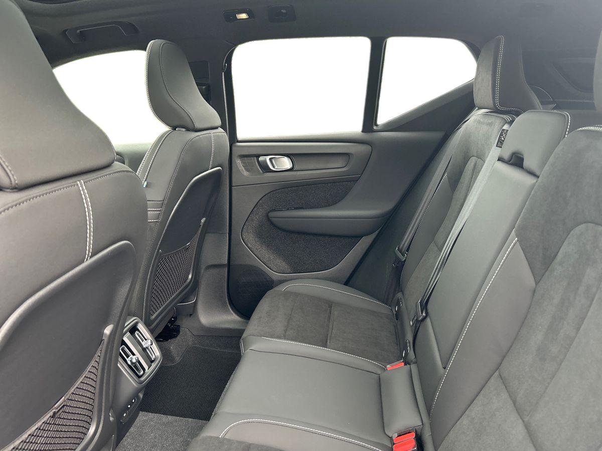 Volvo XC40 Photo 3