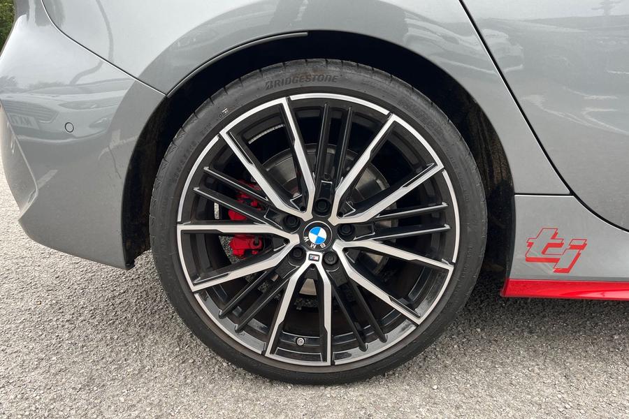 BMW 1 SERIES Photo autoimg-5ec4b0740ce0204d9368e6334bb8af0e1e428123.jpg