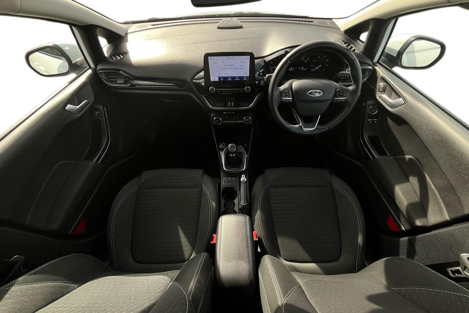 Ford Fiesta Photo 9