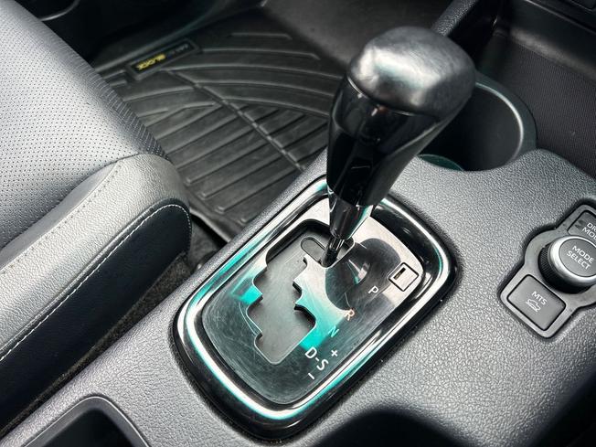 TOYOTA Hilux Photo 49