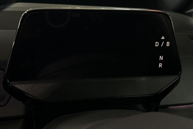 VOLKSWAGEN ID.3 Photo 15