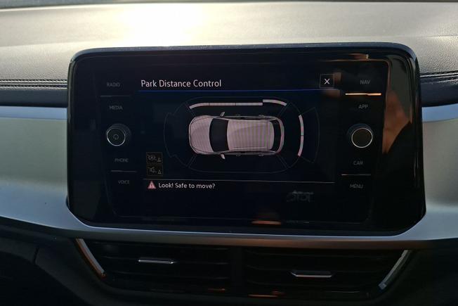 VOLKSWAGEN T-Roc Photo 21