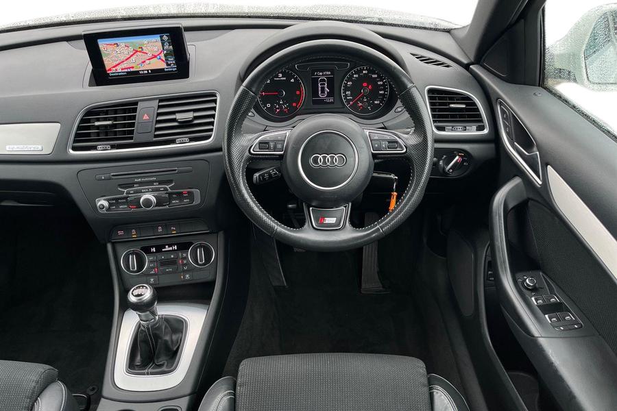 Audi Q3 Photo autoimg-5ecf976c6196b07ff60d8cb7163865745a2ebe07.jpg