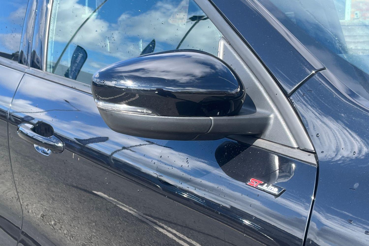 Ford KUGA Photo 28