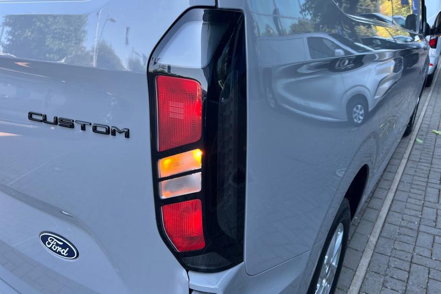 Used Ford TRANSIT CUSTOM LF74PGB 40