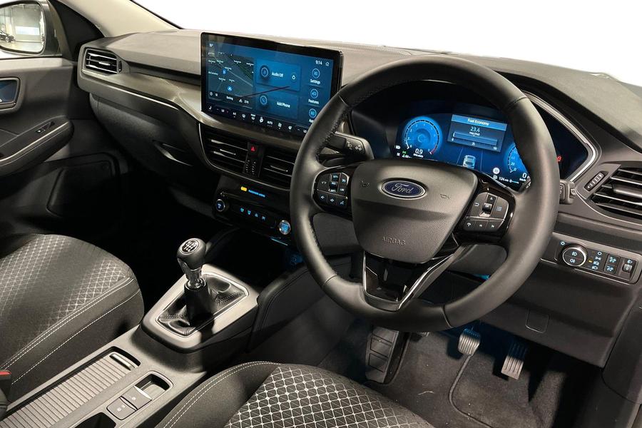 Ford Kuga Photo autoimg-5ed6fa9e6f9a0cbd8803a8e18b8c392124cf206b.jpg