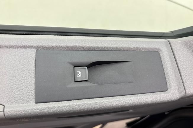 VOLKSWAGEN Transporter Photo 30