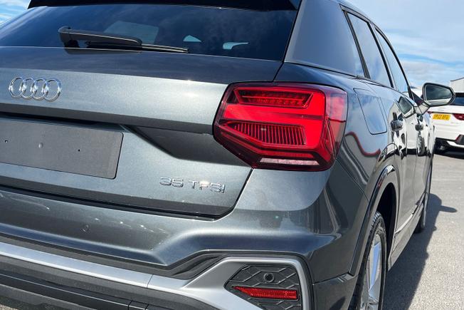 AUDI  Q2  Photo 18