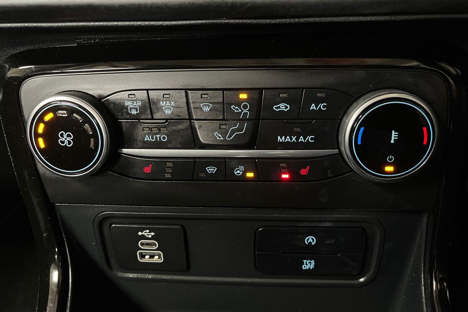 Ford ECOSPORT Photo 25