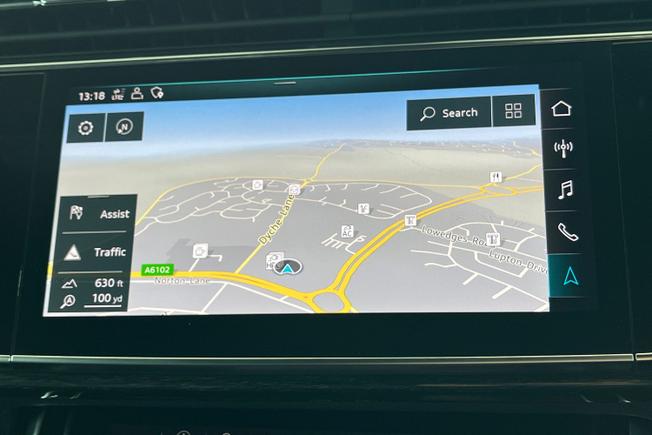 AUDI Q8 Photo 14