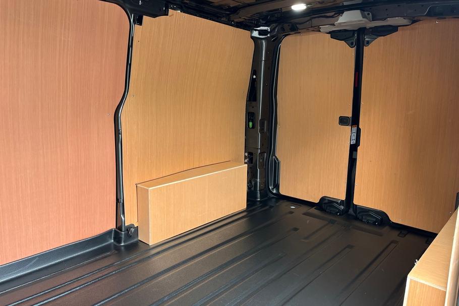 Used Ford TRANSIT CUSTOM YL26FHK 4
