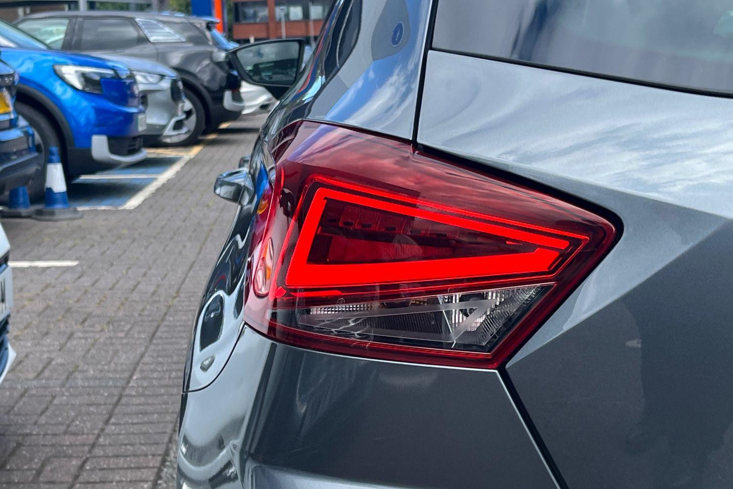 SEAT IBIZA Photo 23