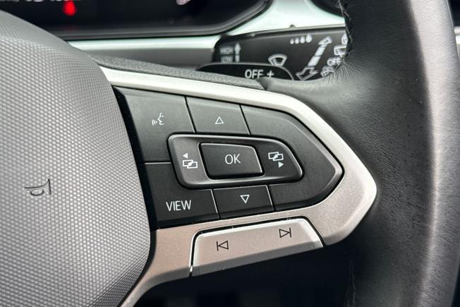 Volkswagen T-Roc Photo 17