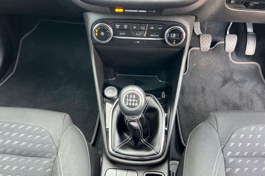 Ford Fiesta Photo autoimg-5ef982e90dcbabc0b7d914ded2ddecc150891e60.jpg