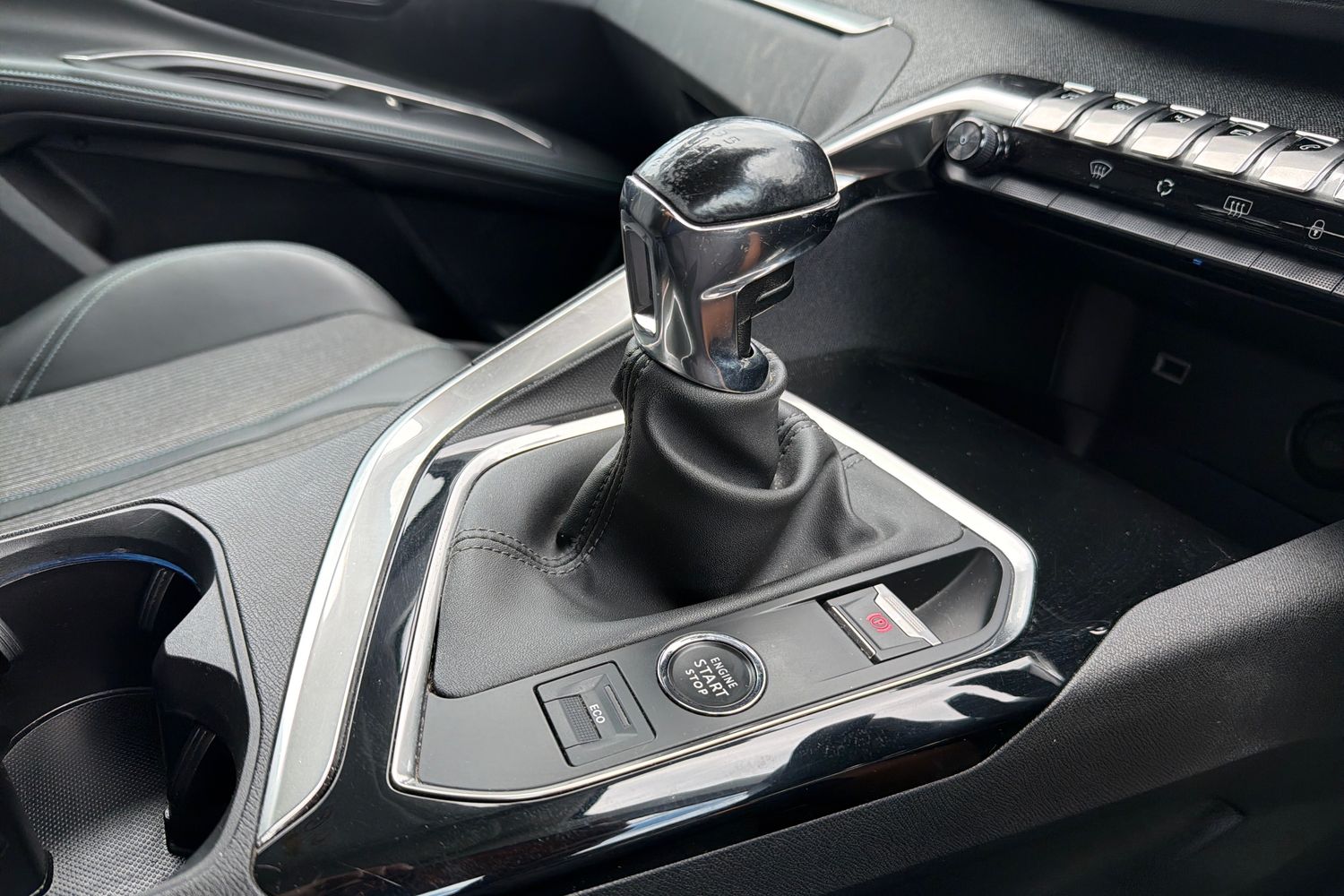 Peugeot 5008 Photo 38