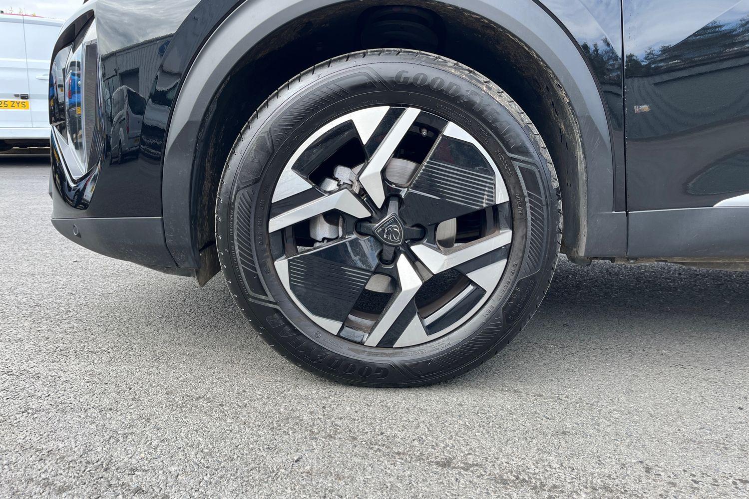 PEUGEOT 2008 Photo 7