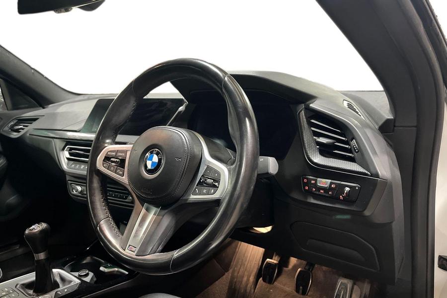 BMW 2 SERIES Photo autoimg-5f0313fc3b2bc319ed29c6dba3c8267766ae980b.jpg
