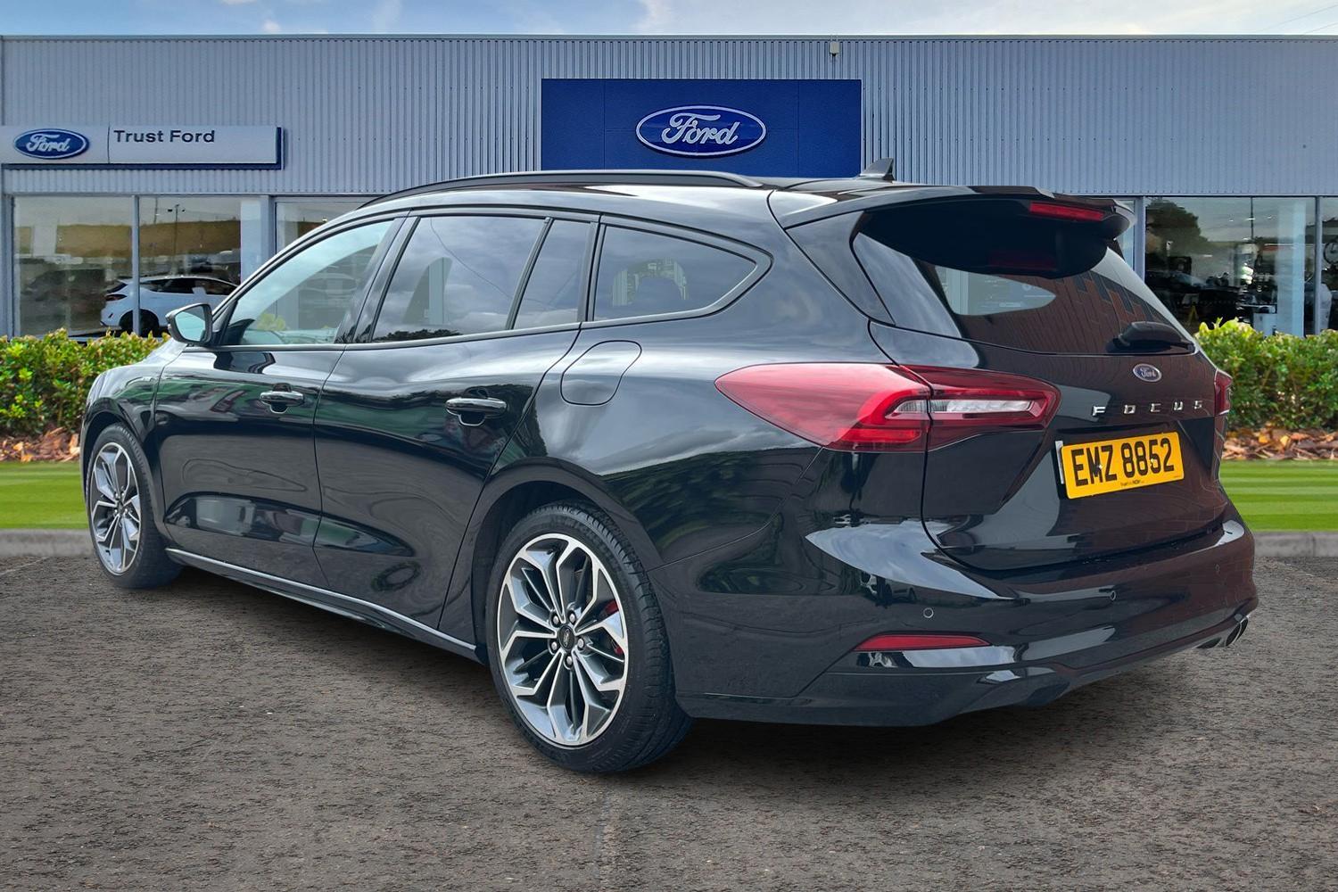 Ford FOCUS Photo 1