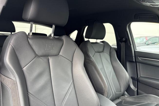Audi Q3 Photo 24