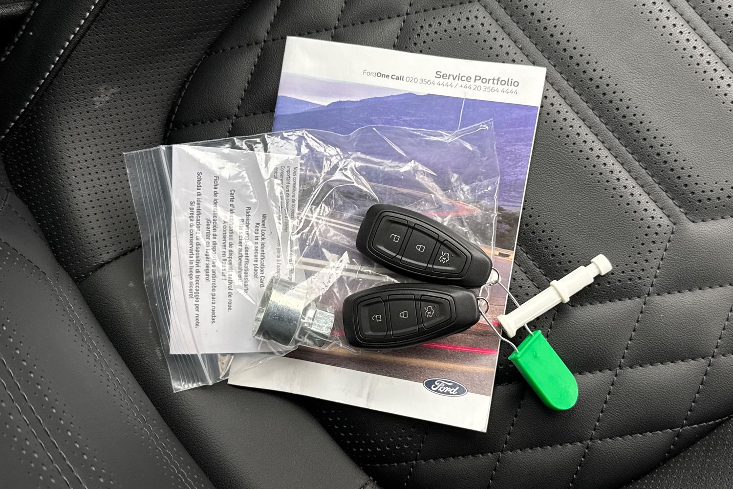 Ford FOCUS Photo 21