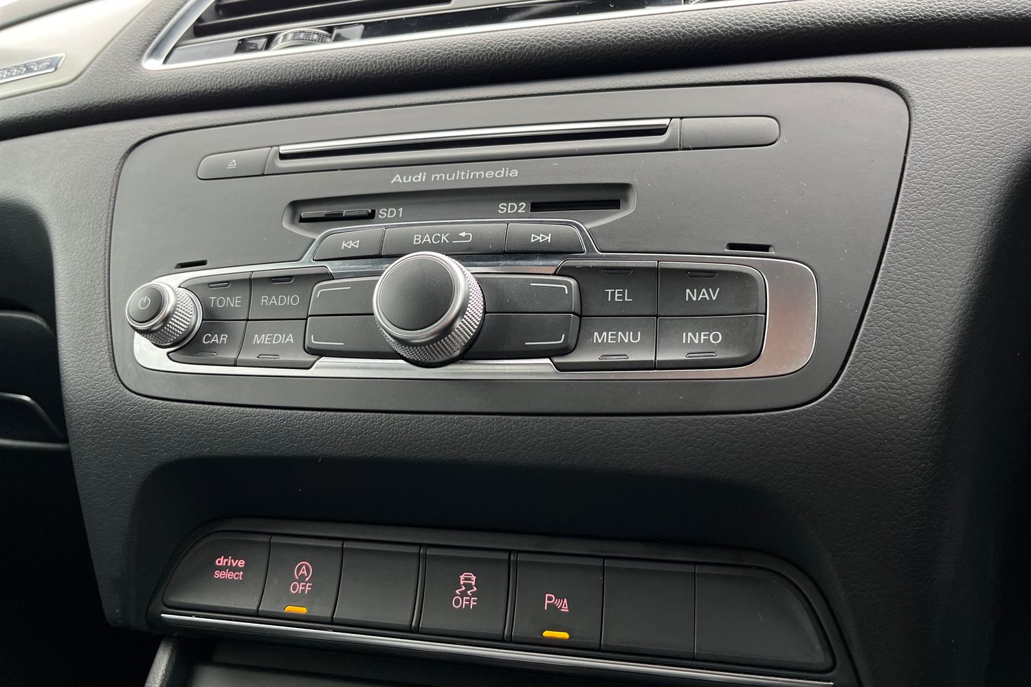 Audi Q3 Photo 31