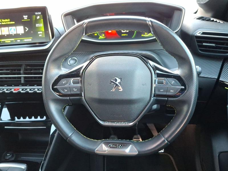 Used Peugeot 208 NV72LJX 32