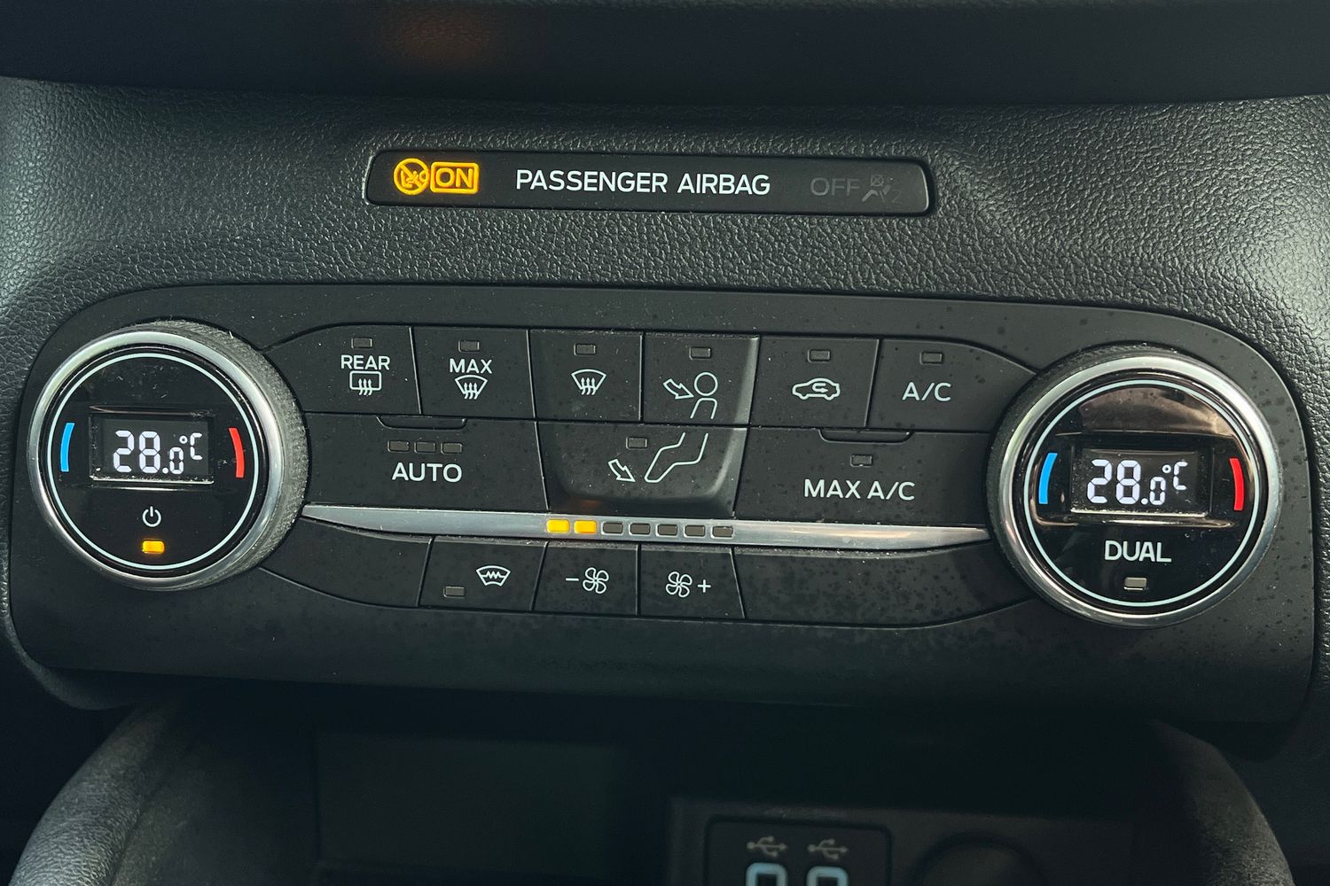 Ford Kuga Photo 26