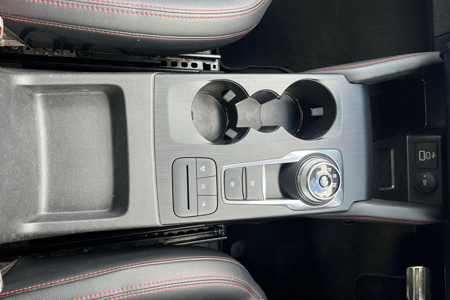 Ford KUGA Photo 32
