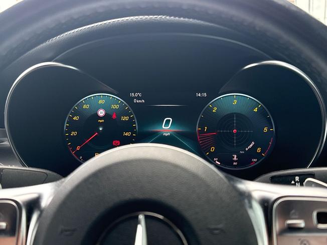 MERCEDES-BENZ GLC Photo 15
