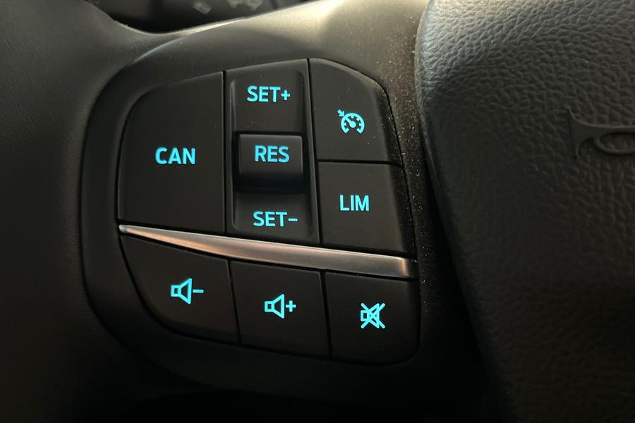 Ford Focus Photo autoimg-5f19870b533bccac458b4b6f8f0bd98e47b75fa5.jpg