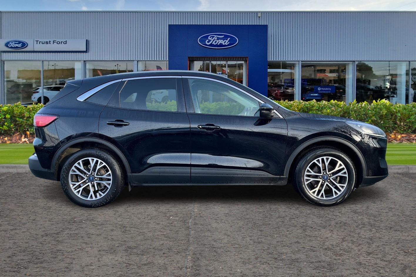 Ford KUGA Photo 2