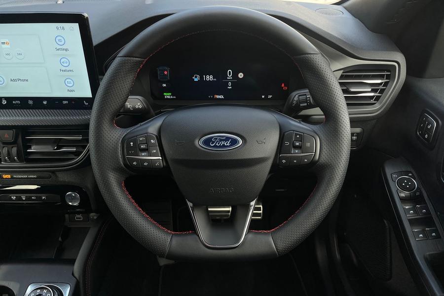 Ford KUGA Photo autoimg-5f1f2882fd6c72755c9049bfb00f54e9c0931964.jpg