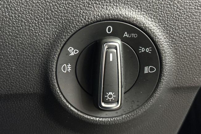 VOLKSWAGEN T-Roc Photo 24