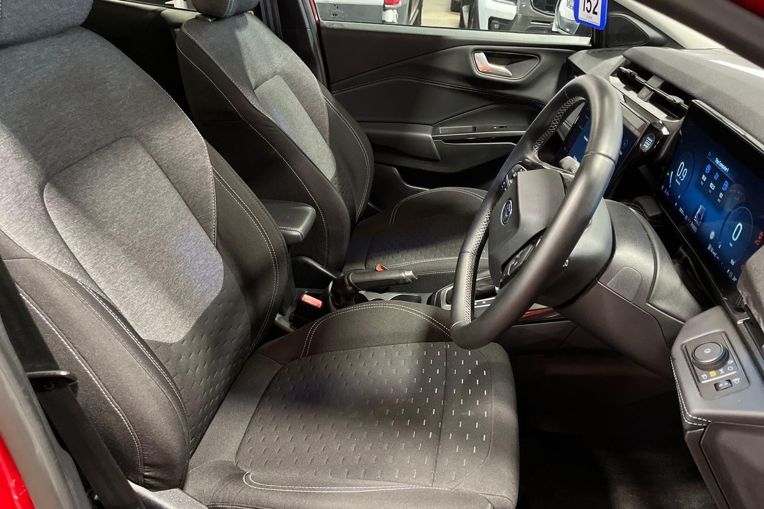 Ford PUMA Photo 16